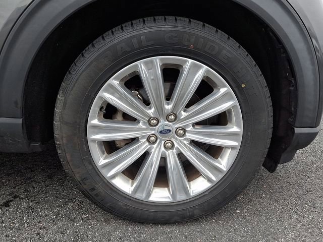 Certified 2020 Ford Explorer Limited w/ Class III Trailer Tow Package image 8