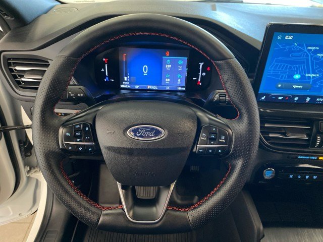 Certified 2025 Ford Escape ST-Line Select w/ Tech Pack #1 AWD/4WD image 19