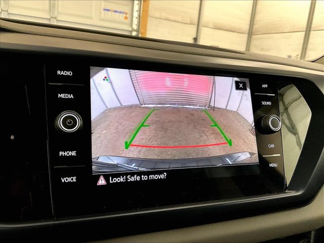 Used 2022 Volkswagen Taos SE FWD image 20
