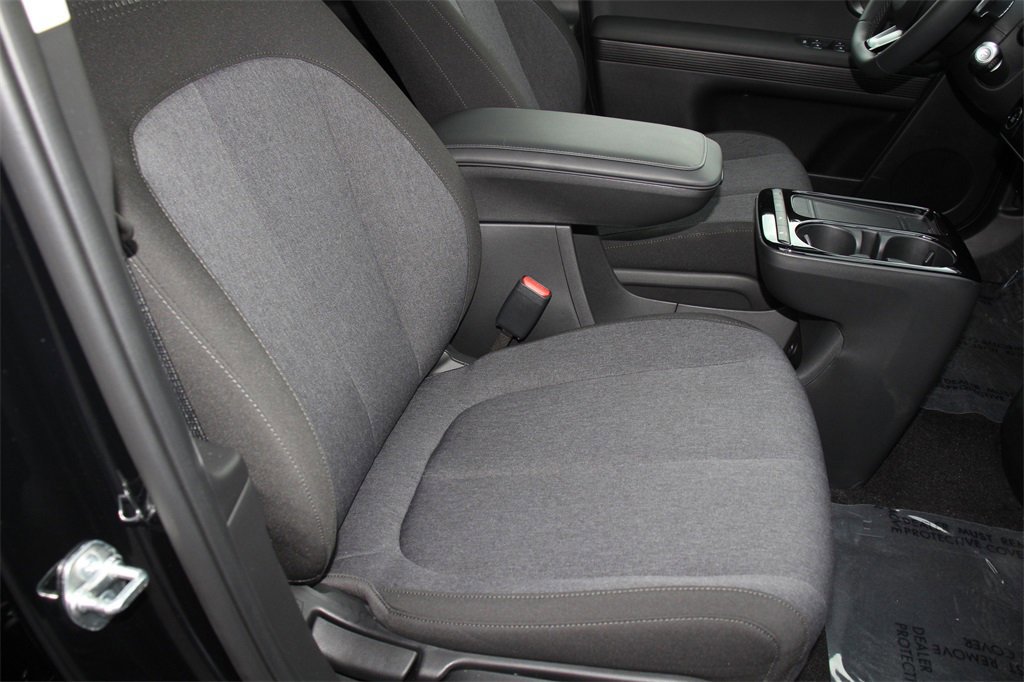 Used 2025 Hyundai Ioniq 5 SE image 28