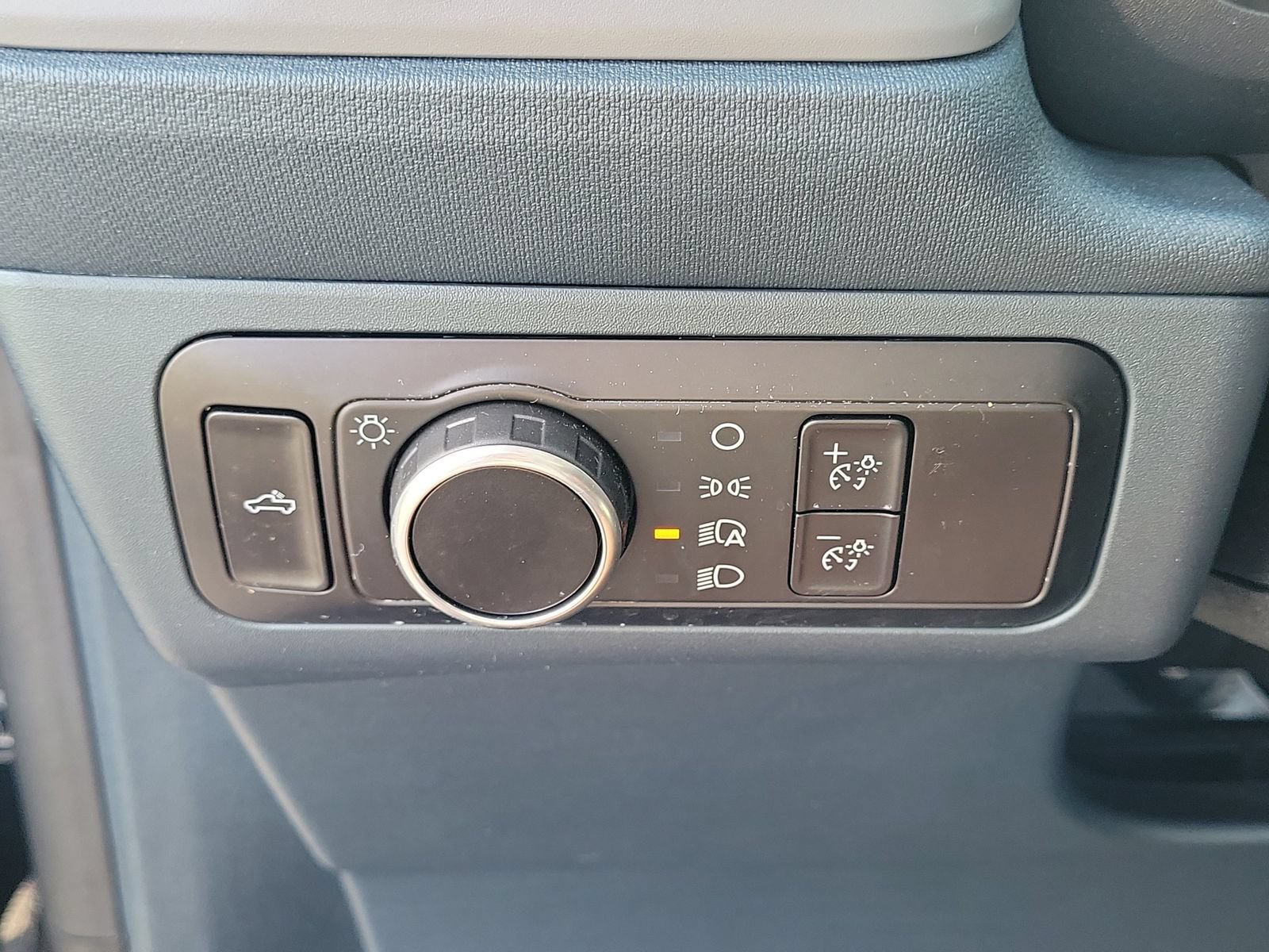Certified 2024 Ford Maverick XL FWD image 25
