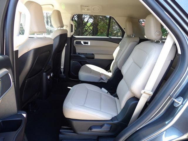 Certified 2020 Ford Explorer XLT w/ Equipment Group 202A AWD/4WD image 10
