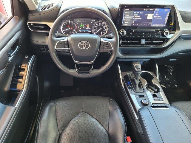 Used 2022 Toyota Highlander Platinum image 21