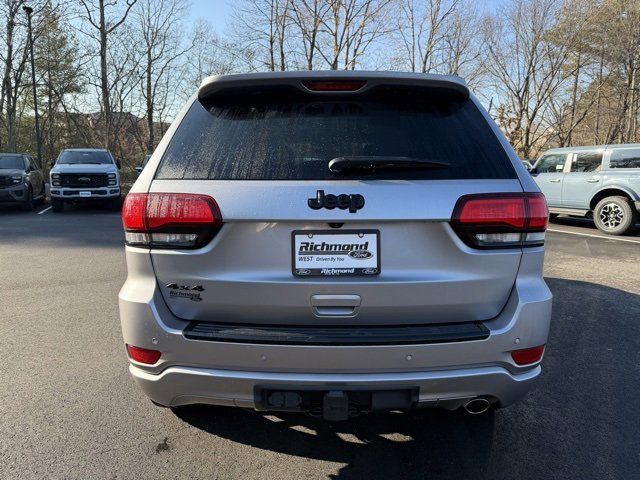 Used 2017 Jeep Grand Cherokee Altitude image 4