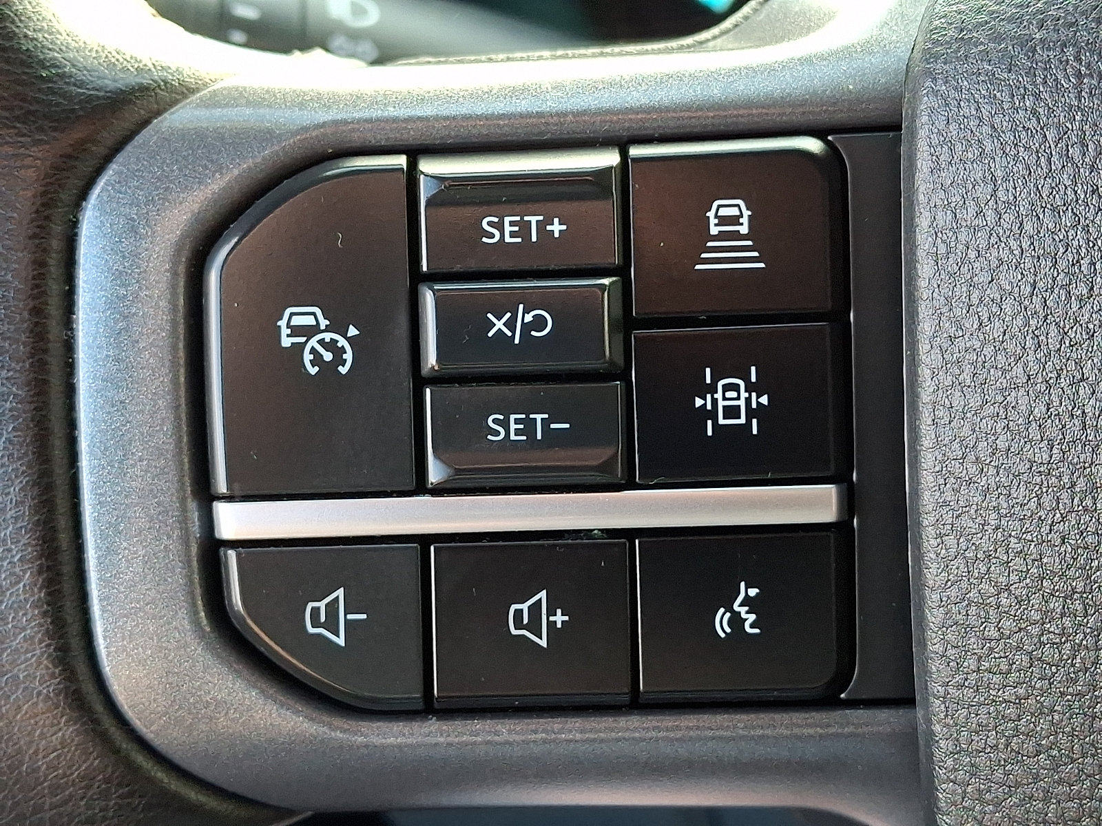 Certified 2024 Ford F150 XLT w/ Equipment Group 302A MID AWD/4WD image 33