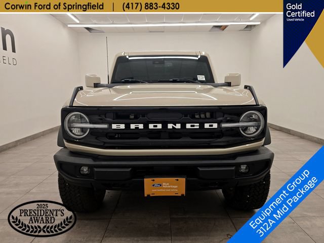 Certified 2025 Ford Bronco Outer Banks w/ Sasquatch Package AWD/4WD image 9