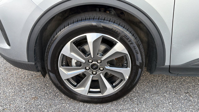 Certified 2024 Ford Escape Platinum AWD/4WD image 13