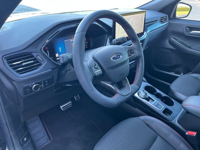 Certified 2023 Ford Escape ST-Line w/ Tech Pack #1 FWD image 11