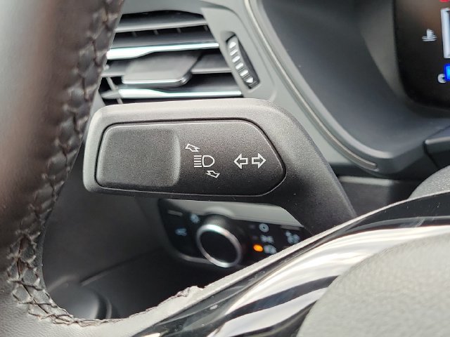 Certified 2023 Ford Escape Active AWD/4WD image 17