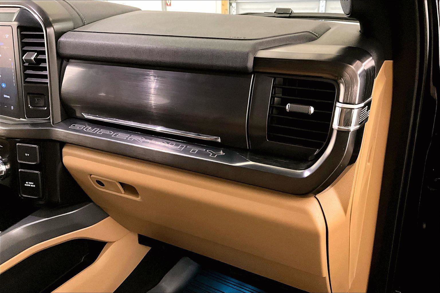 Certified 2025 Ford F250 Lariat w/ Lariat Ultimate Package image 15