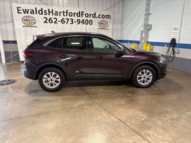Certified 2023 Ford Escape Active AWD/4WD image 7