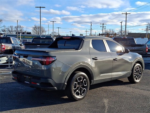 Used 2023 Hyundai Santa Cruz SEL Premium image 4