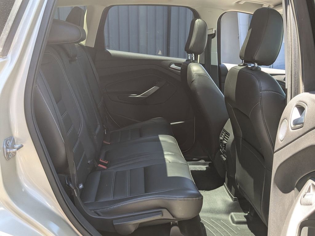 Certified 2018 Ford Escape Titanium w/ Ford Safe & Smart Package AWD/4WD image 32