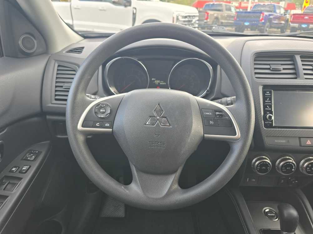 Used 2025 Mitsubishi Outlander Sport ES AWD/4WD image 11