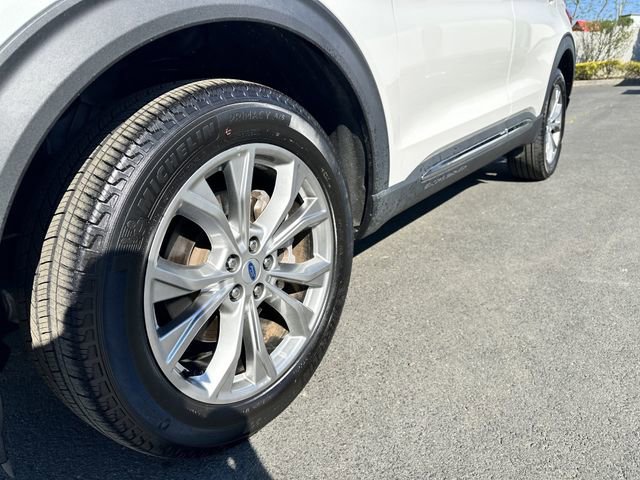 Certified 2023 Ford Explorer XLT w/ Equipment Group 202A image 13