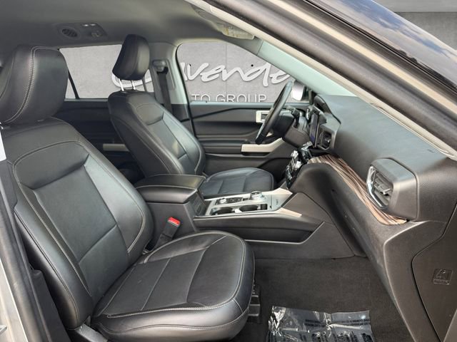 Certified 2022 Ford Explorer Limited w/ Equipment Group 301A image 15