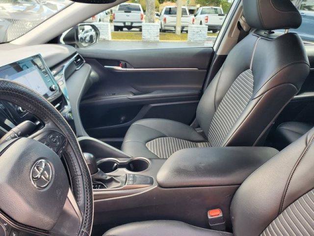 Used 2022 Toyota Camry SE w/ Convenience Package image 10