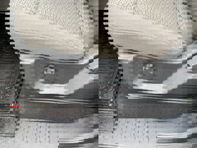 Certified 2022 Ford F250 XLT w/ Black Appearance Package image 12