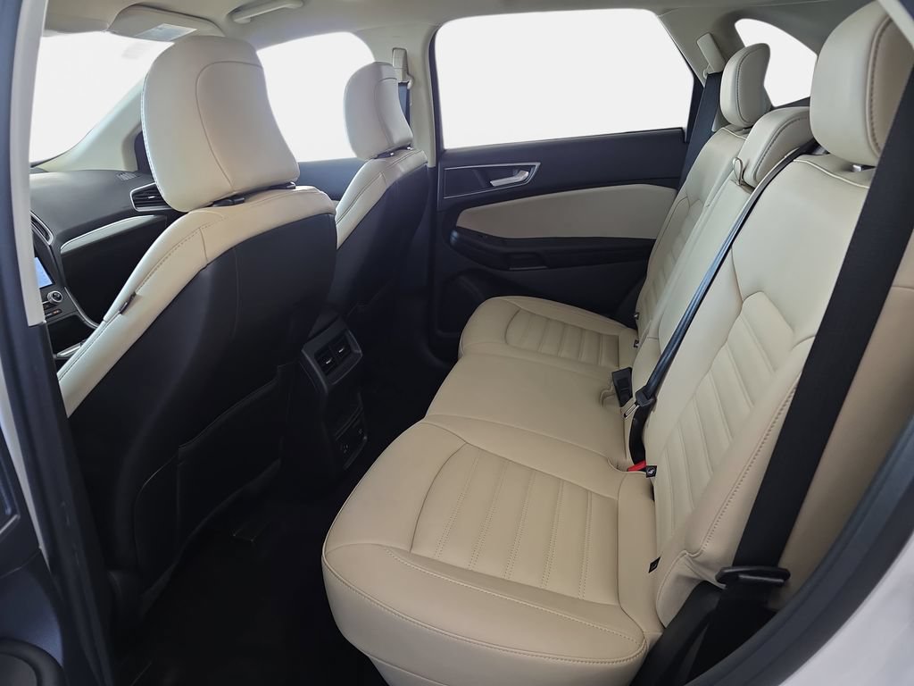 Certified 2022 Ford Edge SEL w/ Convenience Package AWD/4WD image 11