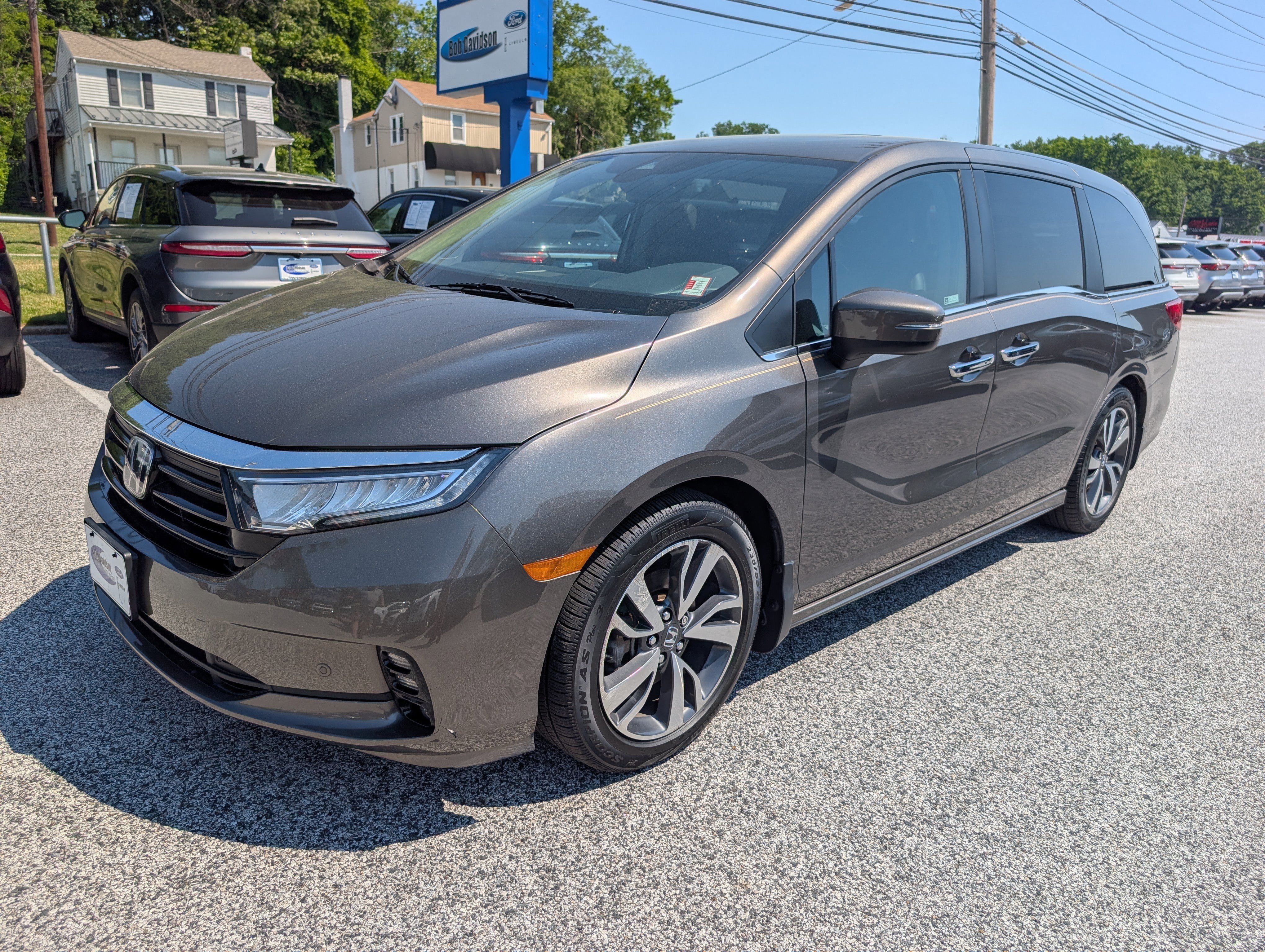 Used 2021 Honda Odyssey Touring image 2