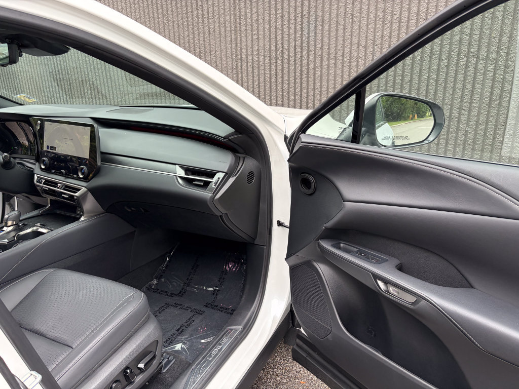 Used 2025 Lexus RX 350 w/ Convenience Package AWD/4WD image 29