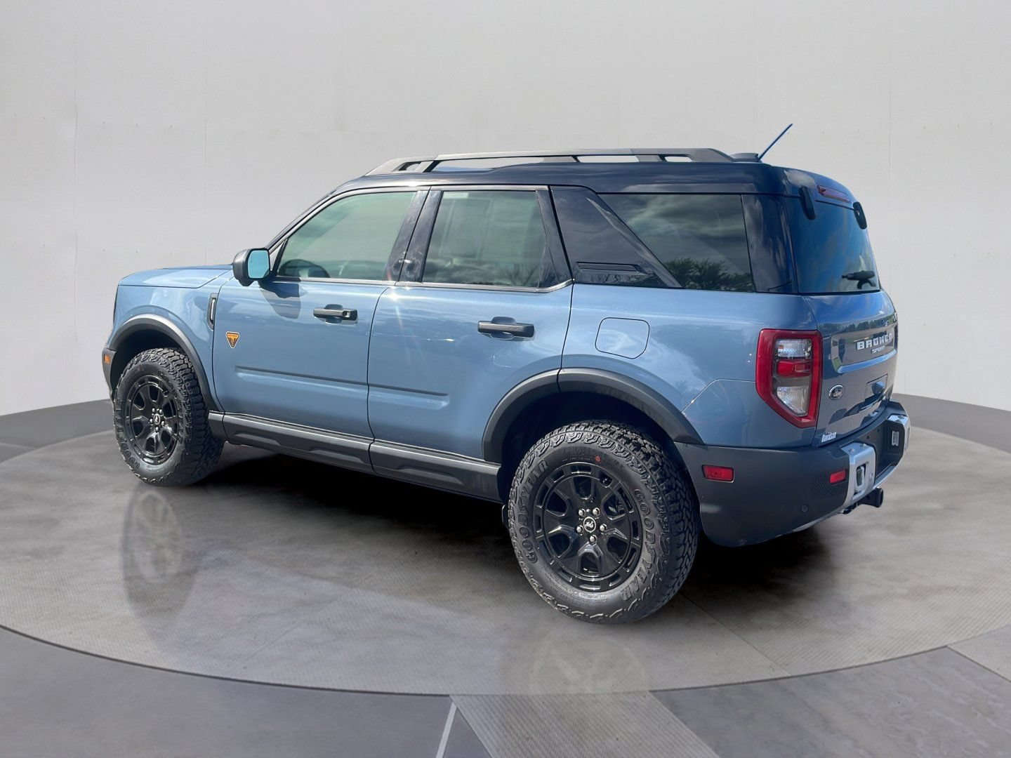 Certified 2025 Ford Bronco Sport Badlands w/ Sasquatch Badlands Package AWD/4WD image 3