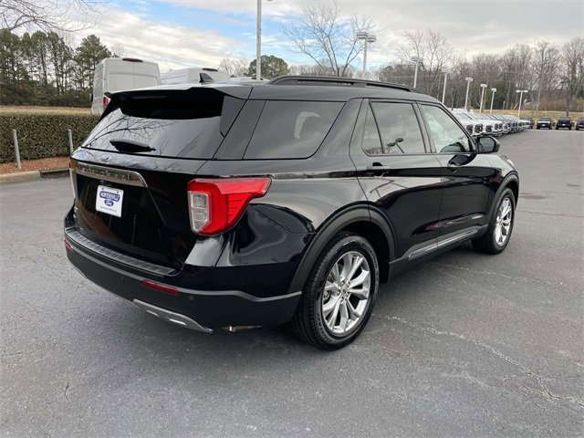 Certified 2020 Ford Explorer XLT w/ Equipment Group 202A image 5