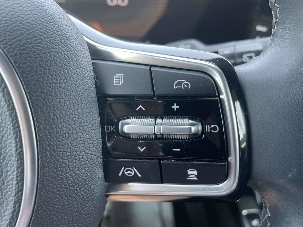 Used 2025 Kia Sorento S w/ Panoramic Sunroof Package FWD image 26