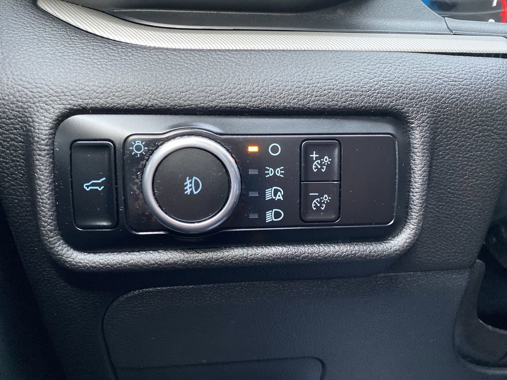 Certified 2023 Ford Explorer XLT w/ Equipment Group 202A image 32