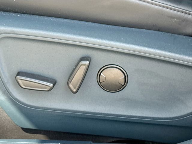 Certified 2024 Ford Maverick Lariat w/ Black Appearance Package image 24