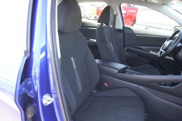 Used 2021 Hyundai Elantra SEL w/ Convenience Package image 19