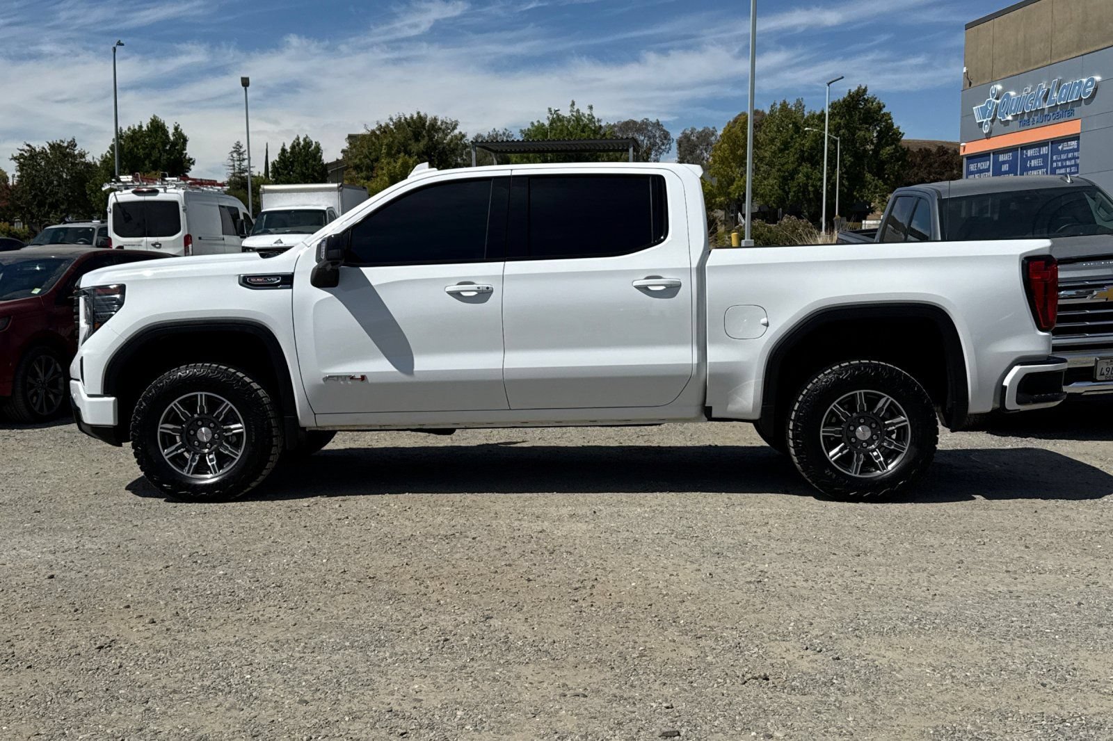 Used 2025 GMC Sierra 1500 AT4 AWD/4WD image 7
