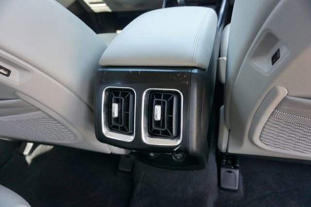 Used 2023 Kia Sorento EX w/ Panoramic Sunroof Package FWD image 18