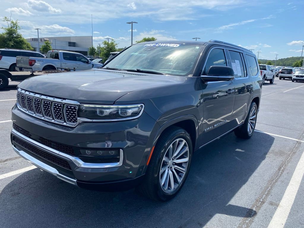 Used 2023 Jeep Grand Wagoneer Series II AWD/4WD image 3