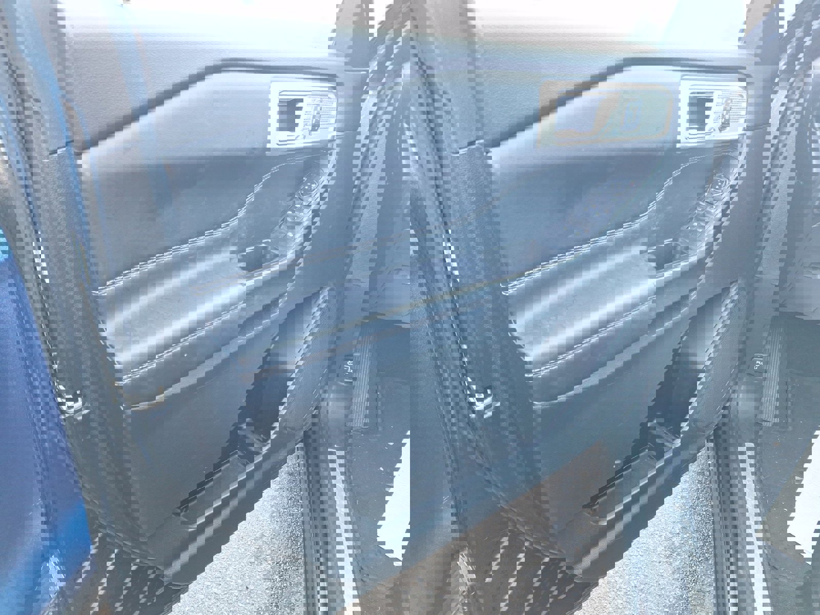 Certified 2020 Ford Explorer Limited w/ Class III Trailer Tow Package image 8