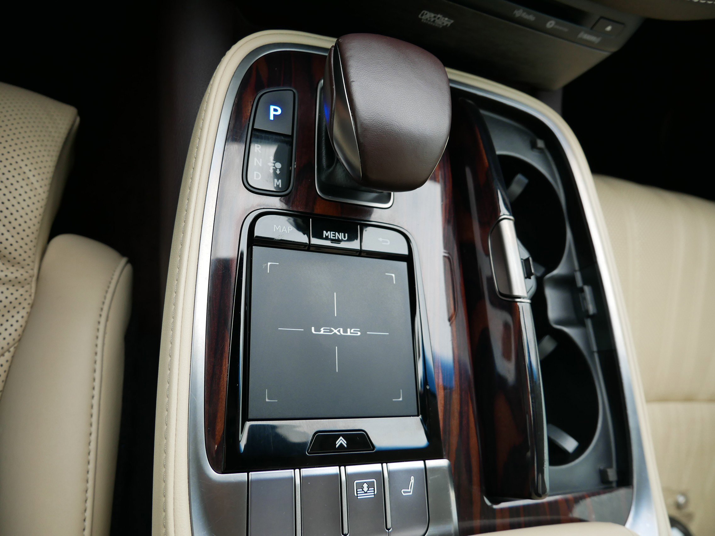 Used 2020 Lexus LS 500 AWD image 26