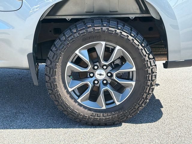 Used 2023 Chevrolet Silverado 1500 RST w/ Convenience Package II AWD/4WD image 21