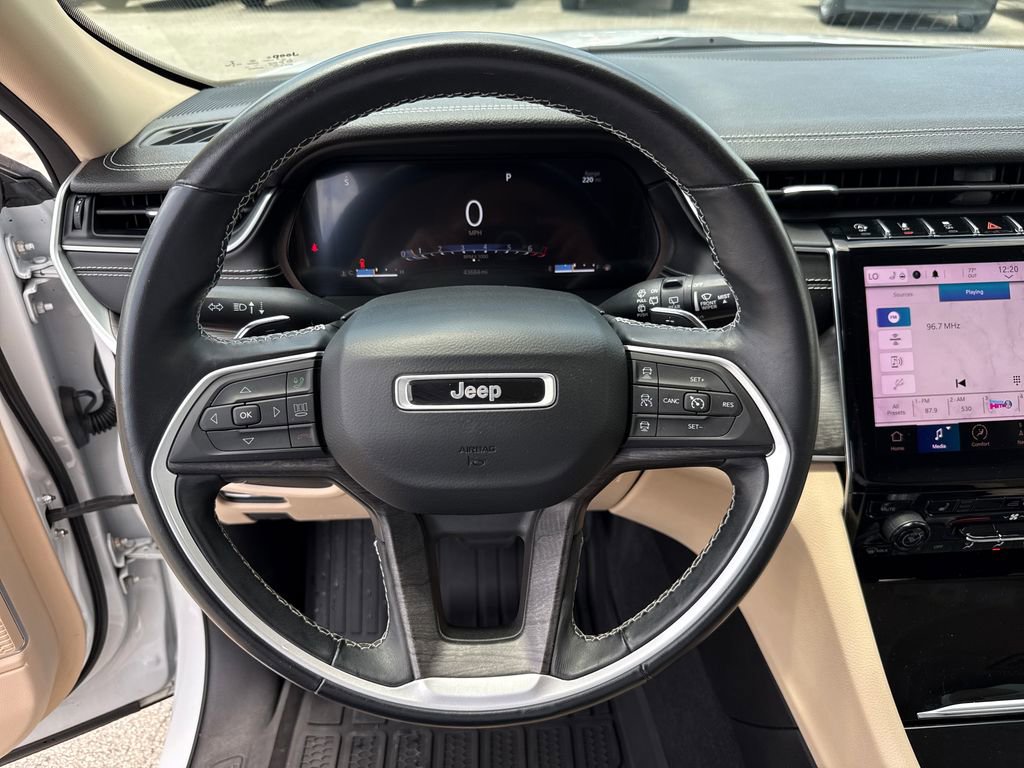 Used 2021 Jeep Grand Cherokee L Limited RWD image 15
