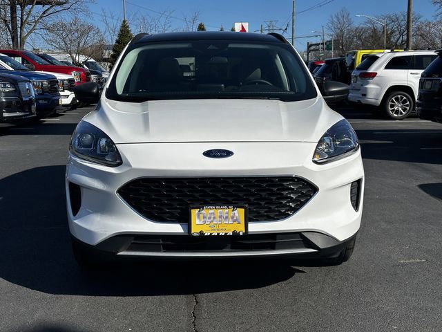 Certified 2022 Ford Escape SE w/ Convenience Package image 2