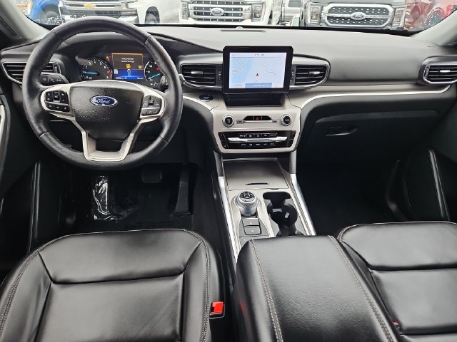Certified 2023 Ford Explorer XLT w/ Equipment Group 202A AWD/4WD image 10