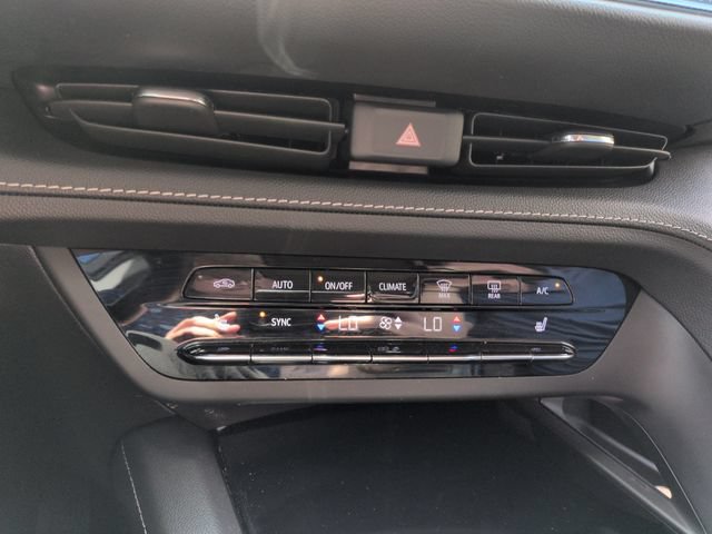 Used 2021 Buick Envision Essence w/ Sport Touring Package FWD image 42