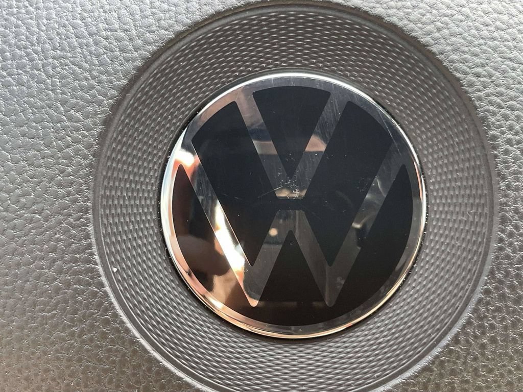 Used 2022 Volkswagen GTI S FWD image 29