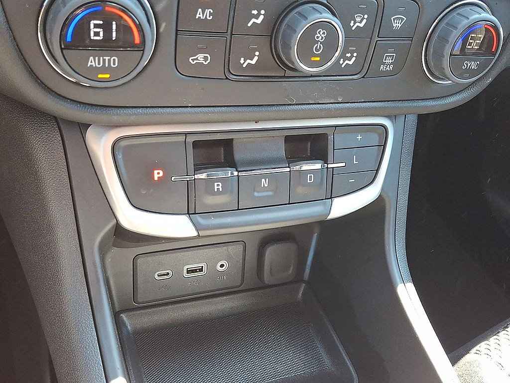 Used 2023 GMC Terrain SLE w/ Driver Convenience Package AWD/4WD image 12
