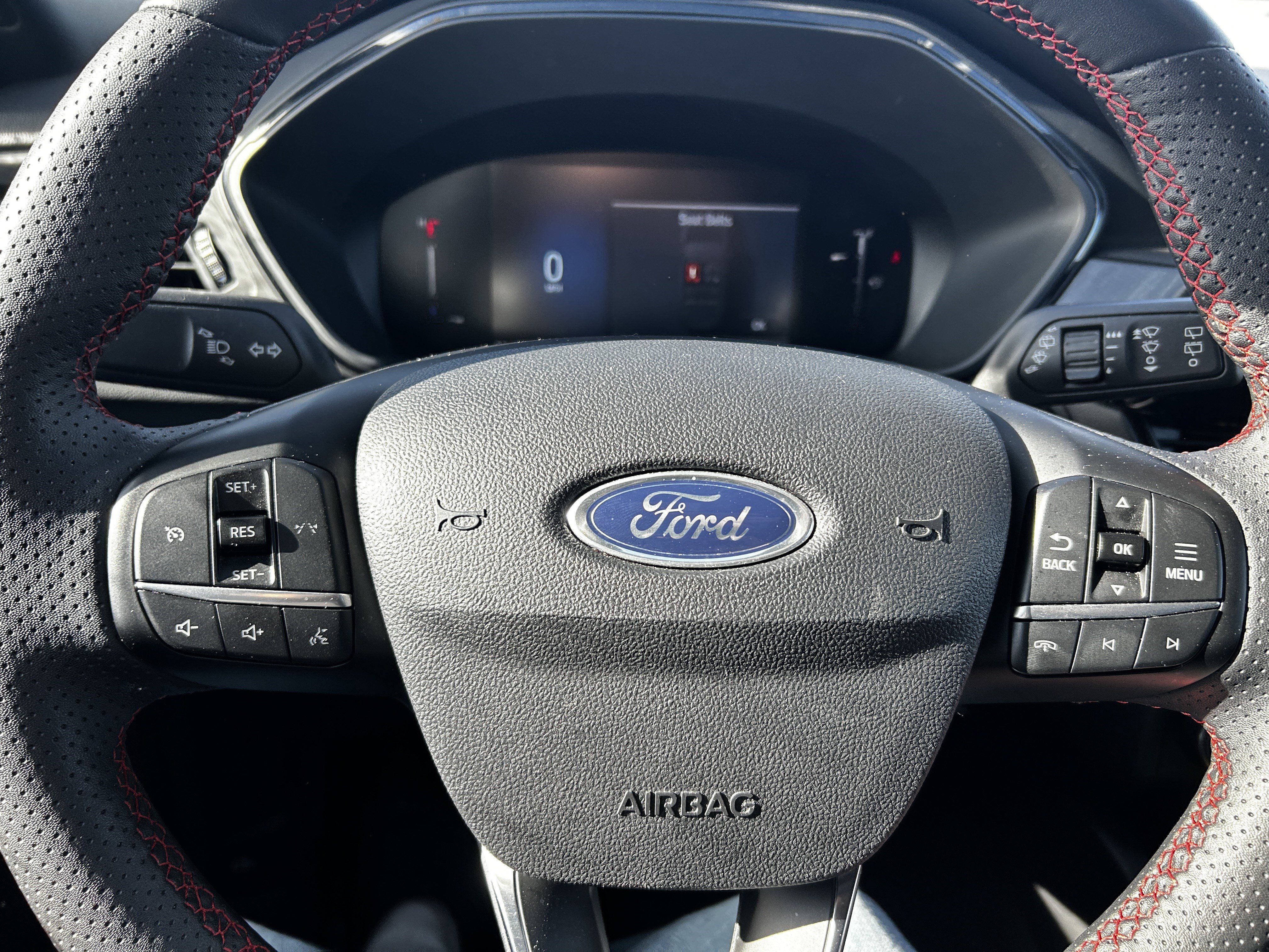 Certified 2025 Ford Escape ST-Line Select image 18