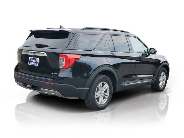 Certified 2024 Ford Explorer XLT w/ Equipment Group 202A AWD/4WD image 4