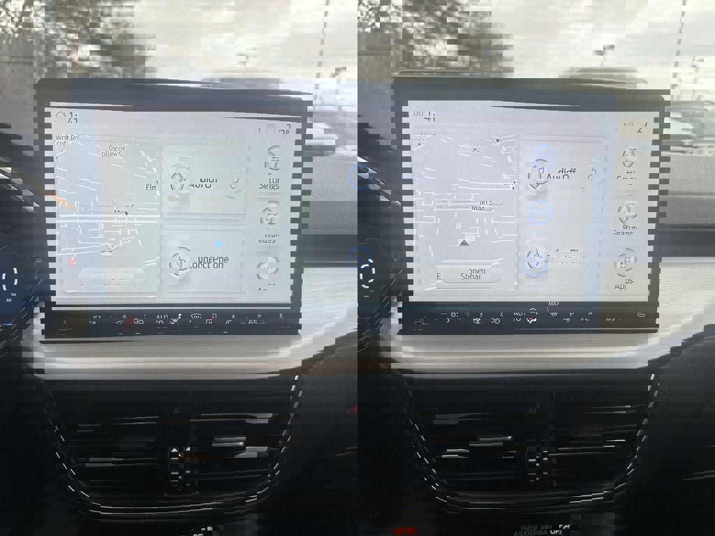 Certified 2024 Ford Escape Platinum image 16