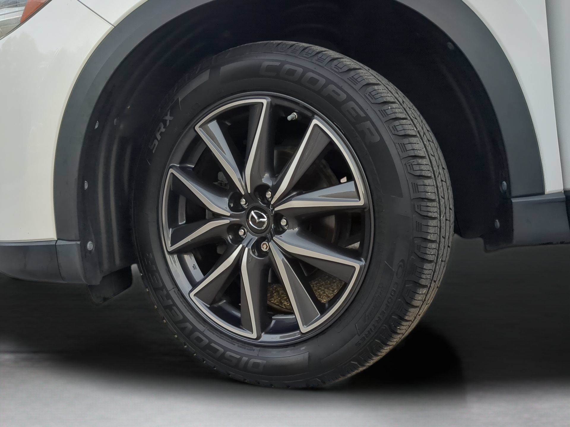 Used 2018 MAZDA CX-5 Touring w/ Preferred Equipment Package FWD image 72