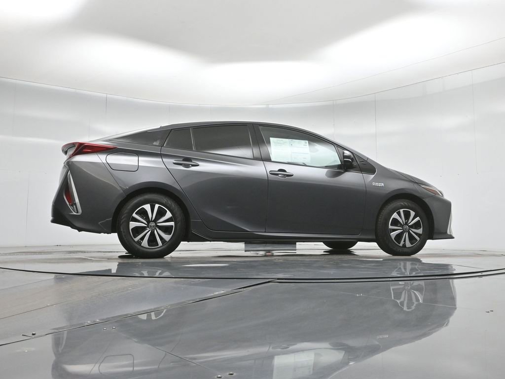 Used 2018 Toyota Prius Prime Plus image 12