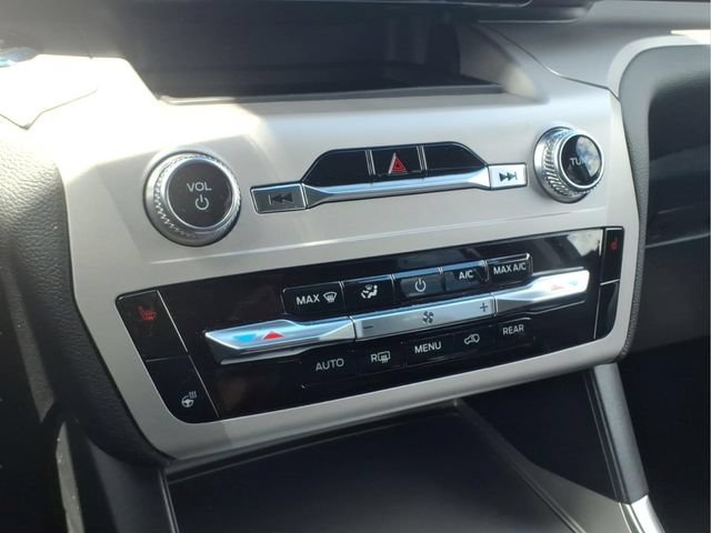 Certified 2024 Ford Explorer XLT w/ Equipment Group 202A AWD/4WD image 16