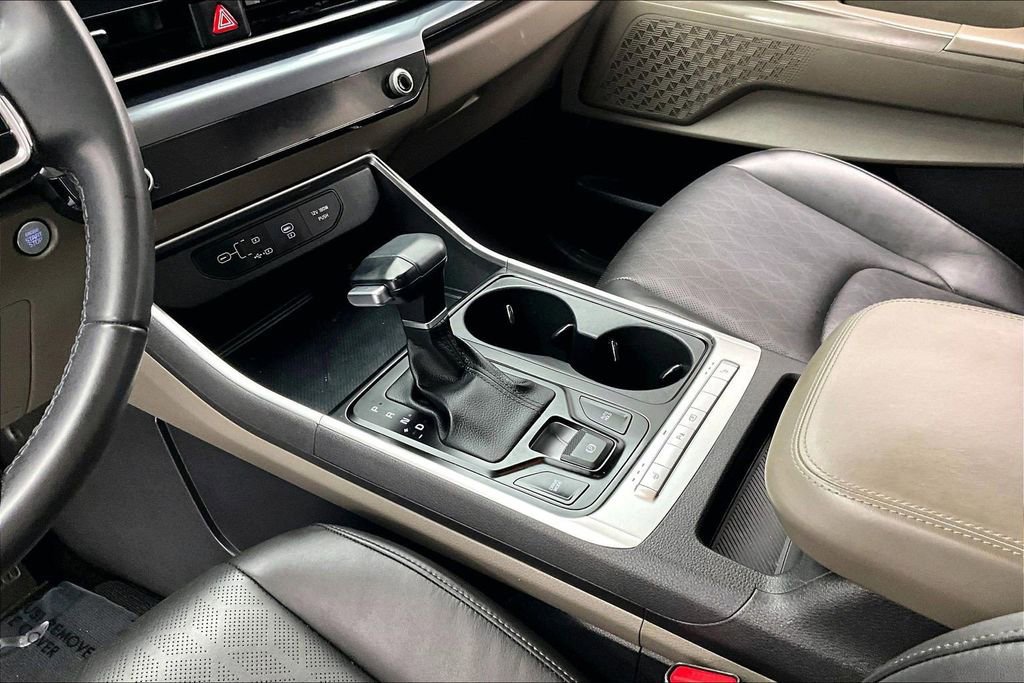 Used 2025 Kia Carnival LXS image 15